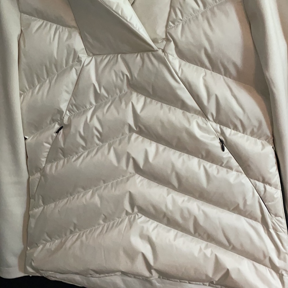 🇨🇦 INDYGENA Poplun II Insulated Sweater - Picture 11 of 13